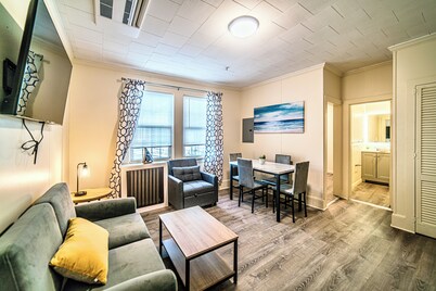 Renovated 1-Bedroom Apartment in Beautiful Downtown Falmouth Located on Main St