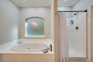 Shower, towels
