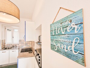 Kühlschrank, Kochgeschirr/Geschirr/Besteck