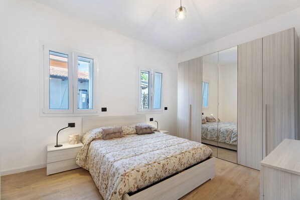 2 habitaciones, tabla de planchar con plancha y wifi gratis 