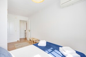 3 chambres, fer et planche Ă repasser, Wi-Fi gratuit, draps fournis