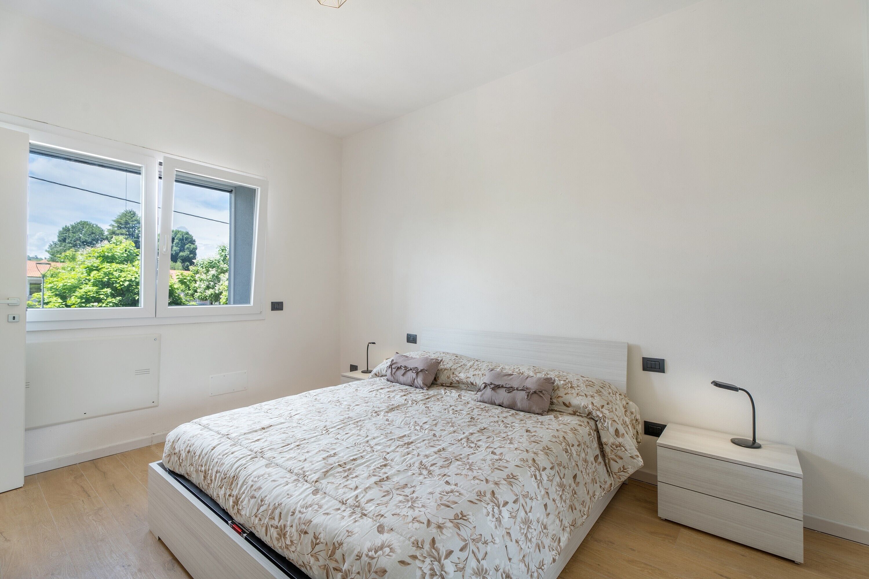 2 dormitoris, planxa i posts de planxar, wifi gratuïta i roba de llit 