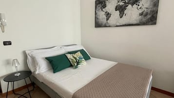 WiFi, bed sheets