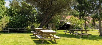 Holiday Home 'Gîte La Clé Des Champs' with Private Terrace and Private Garden