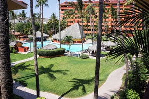 Exterior - C-305 Enjoy Your Vacation In This Beautiful Executive Condominium! (Cabo San Lucas)