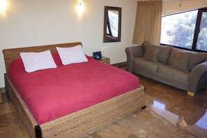2 bedrooms, iron/ironing board, WiFi, bed sheets - Enjoy Your Vacation In This Beautiful Executive Condominium! (Cabo San Lucas)