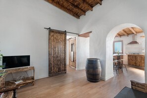 Interior - Holiday Home 'El Rincón De Yeico' with Mountain View, Private Terrace and Wi-Fi (Isora)