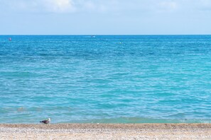 Beach nearby - Holiday Home 'Planta Baja La Malvarrosa' with Sea View, Private Terrace and Wi-Fi (Benicarló)