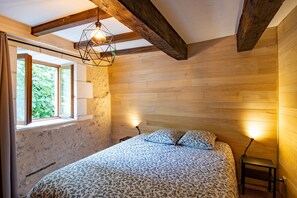 5 camere, ferro/asse da stiro, lenzuola