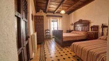 3 sovrum, strykjärn/strykbräda, gratis wi-fi och sängkläder