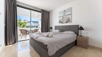 3 bedrooms, iron/ironing board, free WiFi, bed sheets