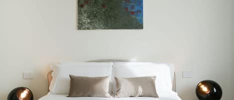 2 slaapkamers, een bureau, wifi, beddengoed