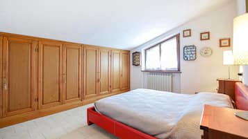 1 habitación y ropa de cama