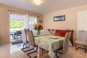 تناول الطعام