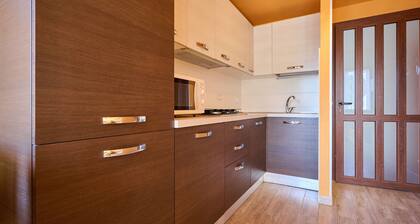 Apartment 'Appartamento Vicino Mare' with Private Terrace and Shared Garden