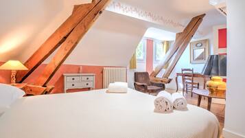 5 slaapkamers, een strijkplank/strijkijzer, gratis wifi