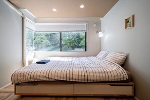 1 soverom, strykejern/-brett, wi-fi og sengetøy