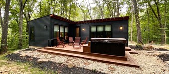 Alpine Pass | Hocking Hills, Hot Tub, Wood Stove