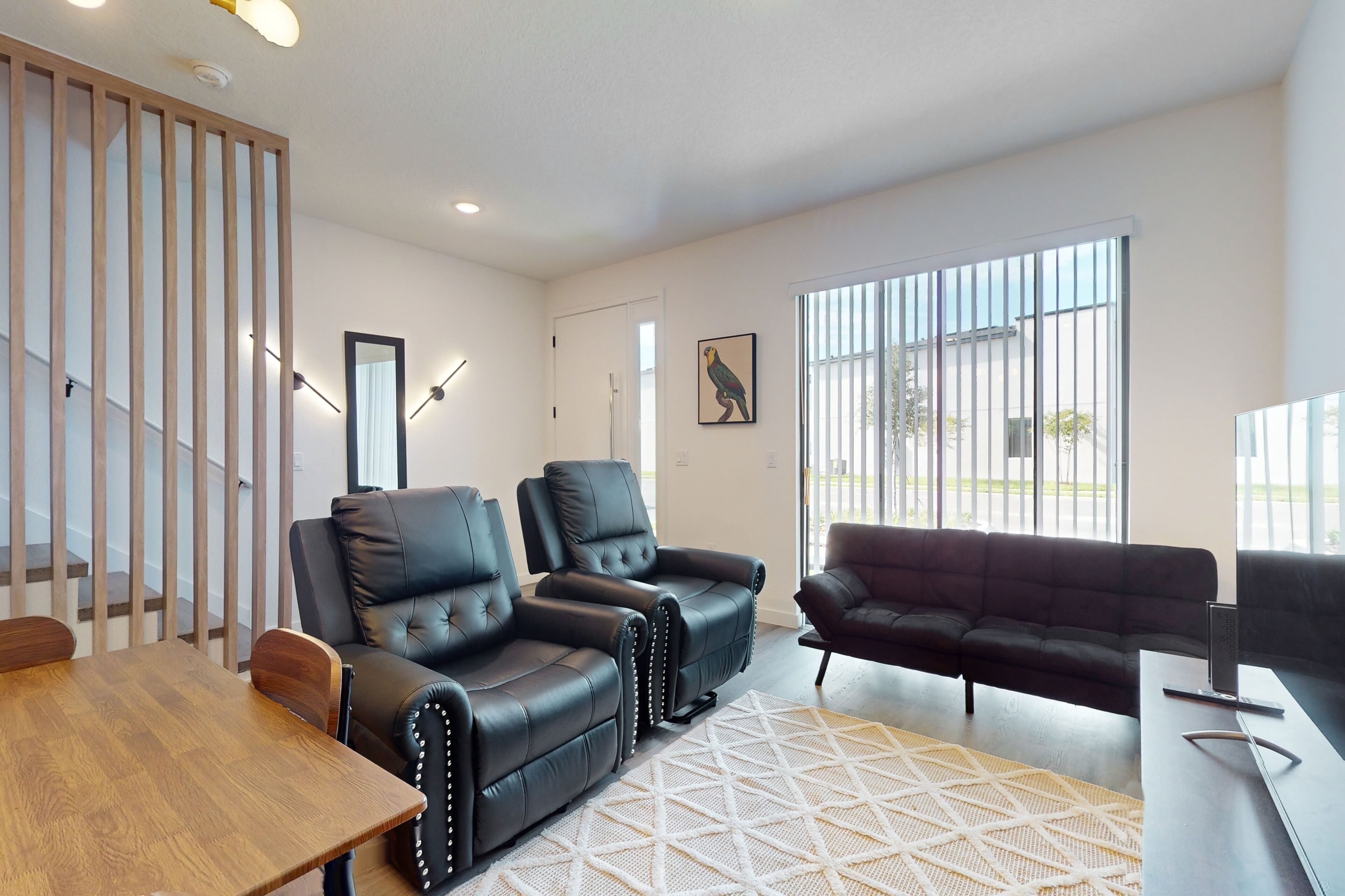 Beautiful newly built townhome, free wifi, Central AC, snowbird friendly
