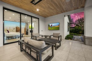 Interior - Palm Villa- Luxury 8 Bed, Pickleball, Volleyball, Golf (Bermuda Dunes)