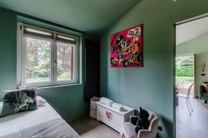 2 sovrum, strykjärn/strykbräda, resesäng och wi-fi