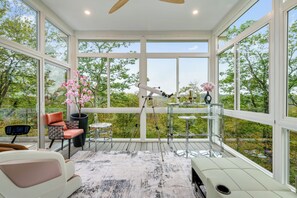 Interior - Steps to Ski Slopes! Luxury Home Sleeps 22 w/ Hot Tub, Game Room & Amazing Views (Somerset)