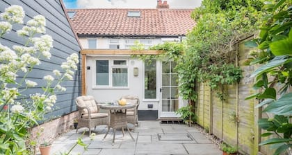 Angel Cottage, Wenhaston. Nr Southwold and Minsmere