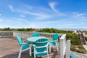 Outdoor dining - Alotta Coladas | Pool, Hot Tub & Ocean Views (Corolla)