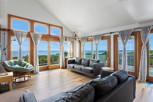 3 br, oceanfront, ocean view, sunrise !