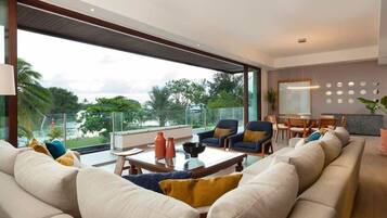 Télévision, espaces bureaux