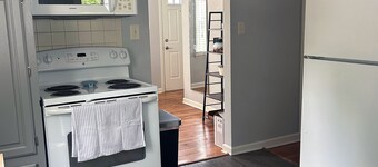 Quaint 2 bed in Champaign