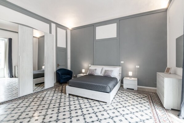 4 bedrooms, WiFi, bed sheets