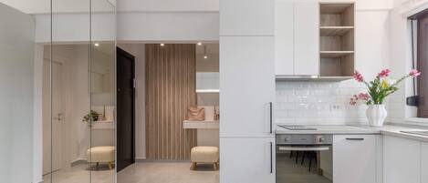 Luxury Studio, 1 Queen Bed, Non Smoking, Kitchen | Living area | 42-inch Smart TV with cable channels, Netflix, streaming services