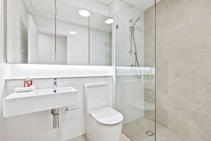 Hair dryer - Modern 1BR in Neutral Bay, Near CBD & Transport (Neutral Bay)