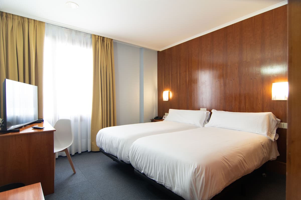 1 slaapkamer, een gratis minibar, een kluis op de kamer, een bureau