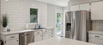 Serenity on Strauss 400 by Kropp Collective – Cozy Green Lake Family Retreat