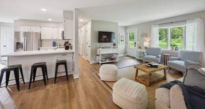 Perfect Green Lake Family Retreat - 5-Min Walk to Lake, Shops, Restaurants & Fun