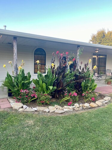 2-bedroom home on acreage in peaceful, rural area.