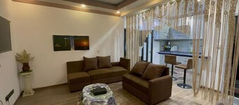 2-bedroom apartment in superb Port Louis with WiFi, AC
