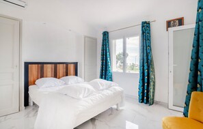 5 Schlafzimmer, Reisekinderbett, kostenloses WLAN
