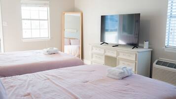 4 Schlafzimmer, Bügeleisen/Bügelbrett, kostenloses WLAN, Bettwäsche