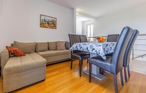 Interior - Stunning apartment in Premantura with WiFi (Premantura)