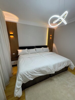 9 quartos, Wi-Fi de cortesia, roupa de cama