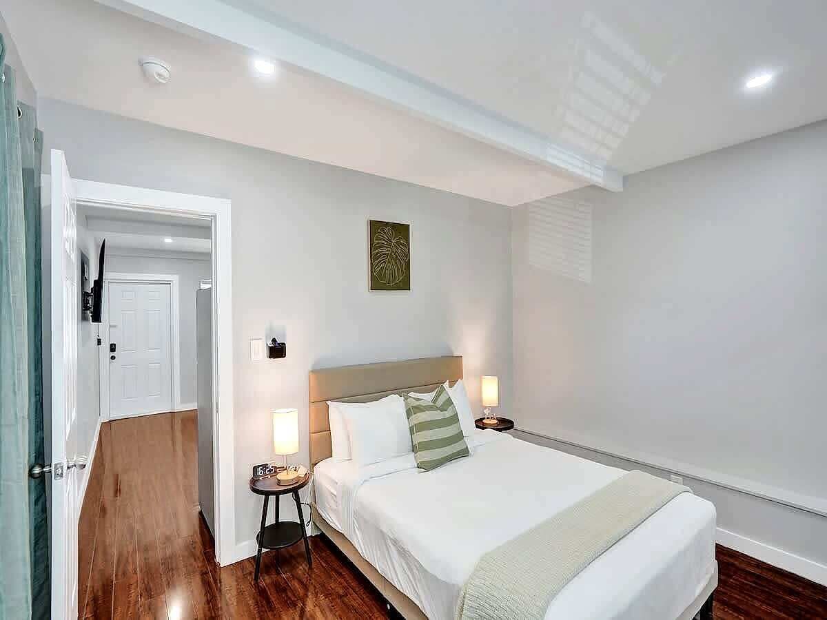 1 bedroom, iron/ironing board, travel crib, WiFi (free)