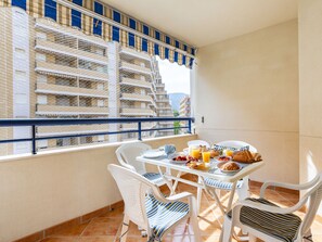 Outdoor dining - Bonaire IV - La Concha by Interhome (Oropesa del Mar)