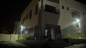 รูปภาพที่ไม่ได้จัดประเภท, 4 จาก 7, ปุ่ม