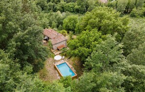 Exterior - Awesome home in Castelnuovo Val di Cec (Castelnuovo Val di Cec)