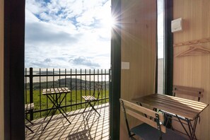 Outdoor dining - Aorangi Peak Cabins 12 by Tiny Away (Waitoki)