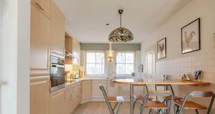 Huswell - Nice holiday home in a quiet area in De Haan