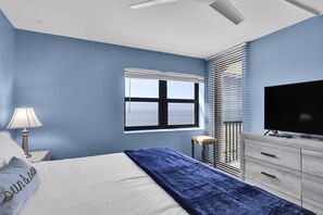 Unclassified image, 3 of 47, button